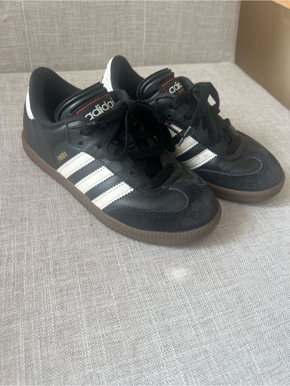 adidas Samba Black/White Sneakers, boys/kids size 1.5, casual school sportswear